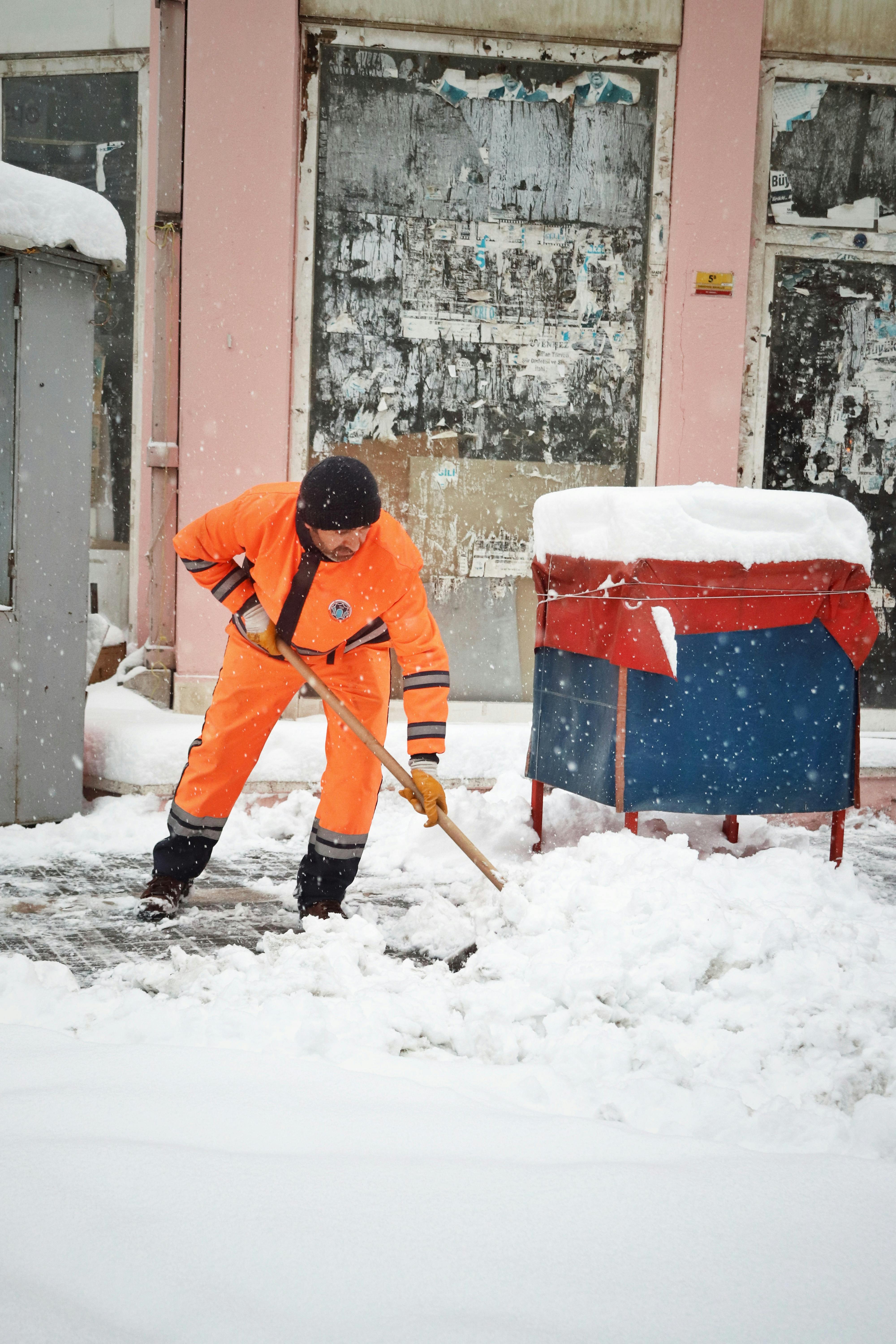 Seasonal Cleanup service